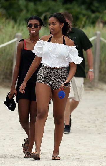 Sasha Obama (31)